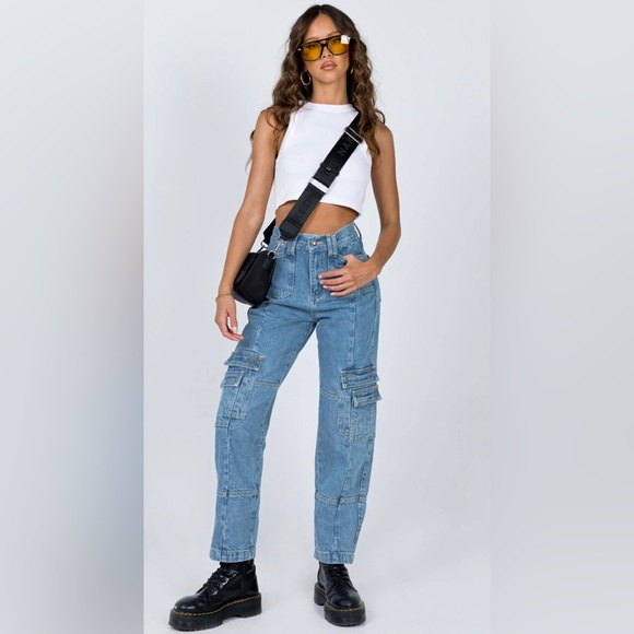 Mom Jeans - Picture 3 of 4